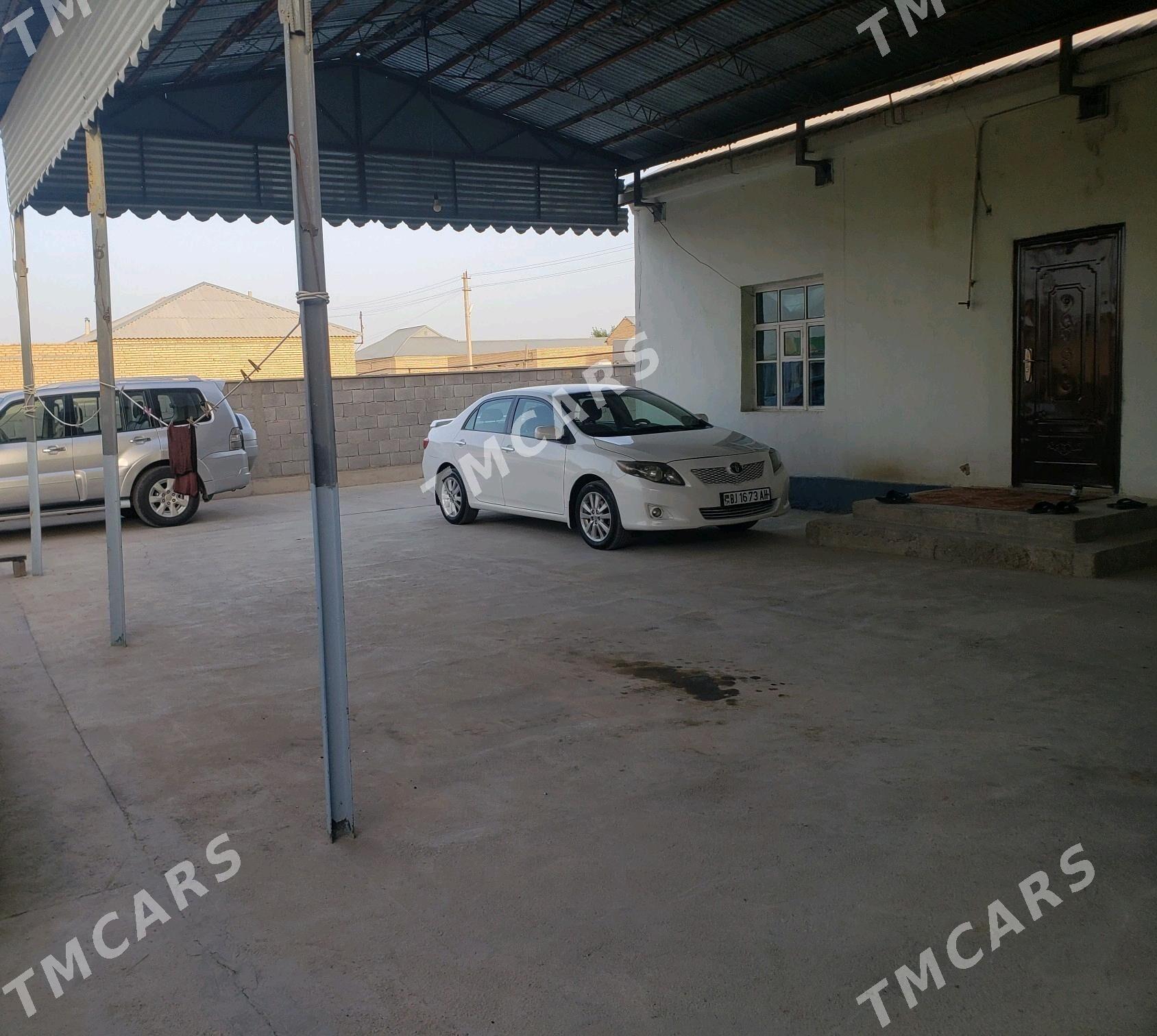Toyota Corolla 2010 - 147 000 TMT - Кака - img 2