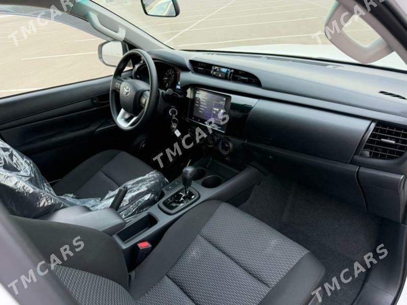 Toyota Hilux 2025 - 695 000 TMT - Ашхабад - img 2