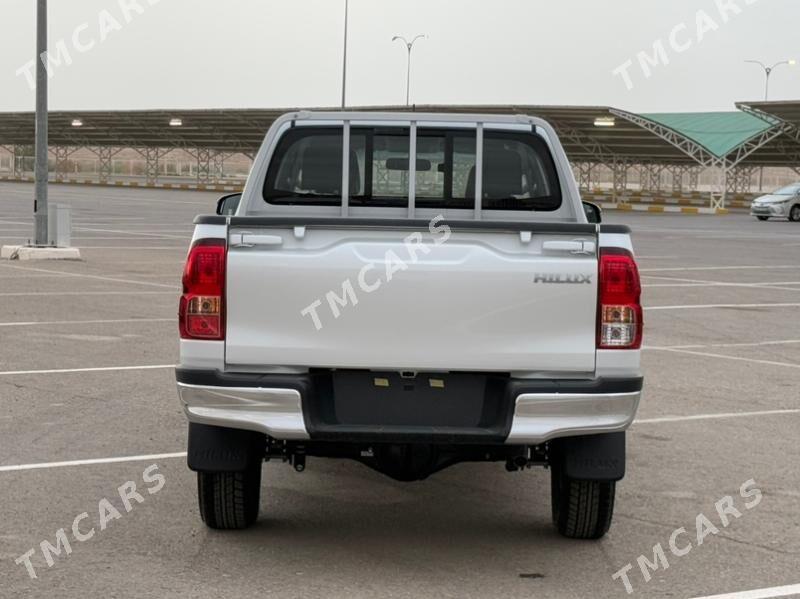 Toyota Hilux 2025 - 695 000 TMT - Ашхабад - img 6
