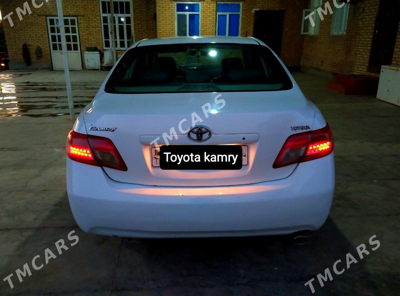 Toyota Camry 2010 - 146 000 TMT - Сакар - img 2