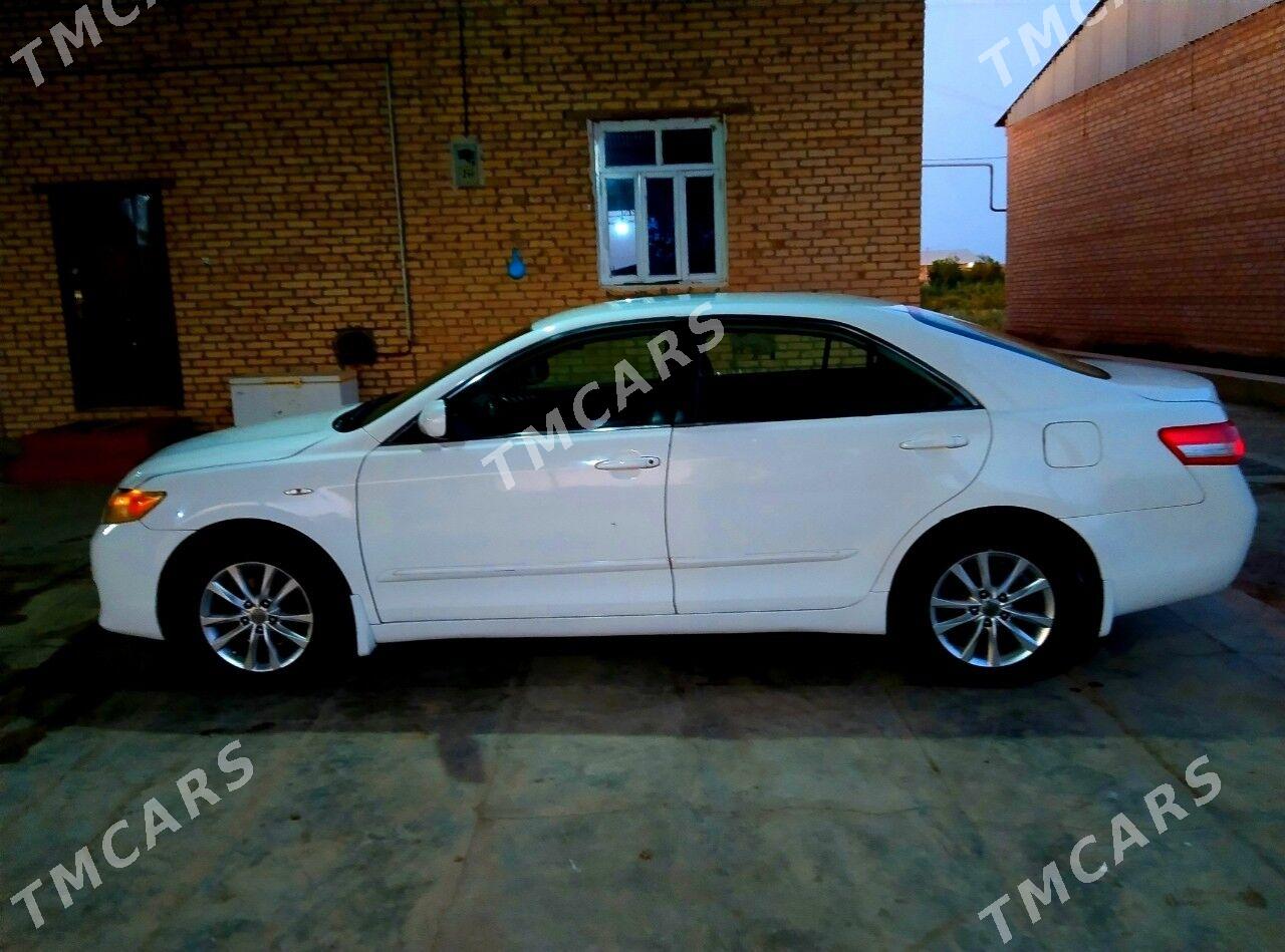 Toyota Camry 2010 - 146 000 TMT - Сакар - img 3