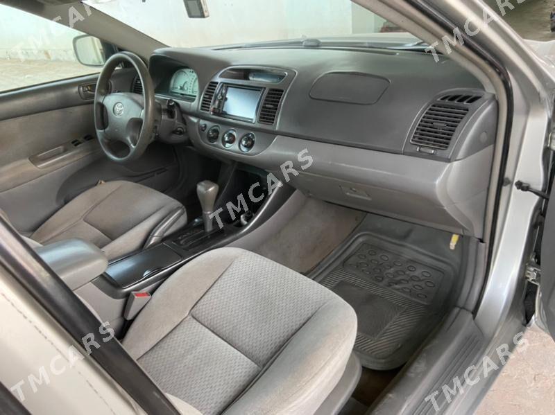 Toyota Camry 2003 - 175 000 TMT - Halaç - img 2