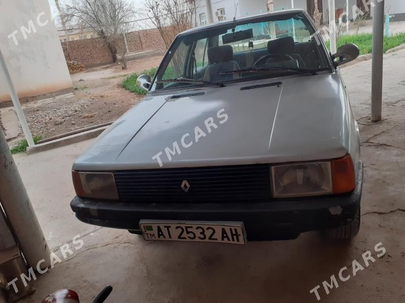 Renault Trafic 1983 - 18 000 TMT - Tejen - img 2