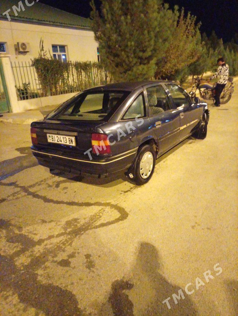 Opel Vectra 1990 - 23 000 TMT - Gyzylarbat - img 2