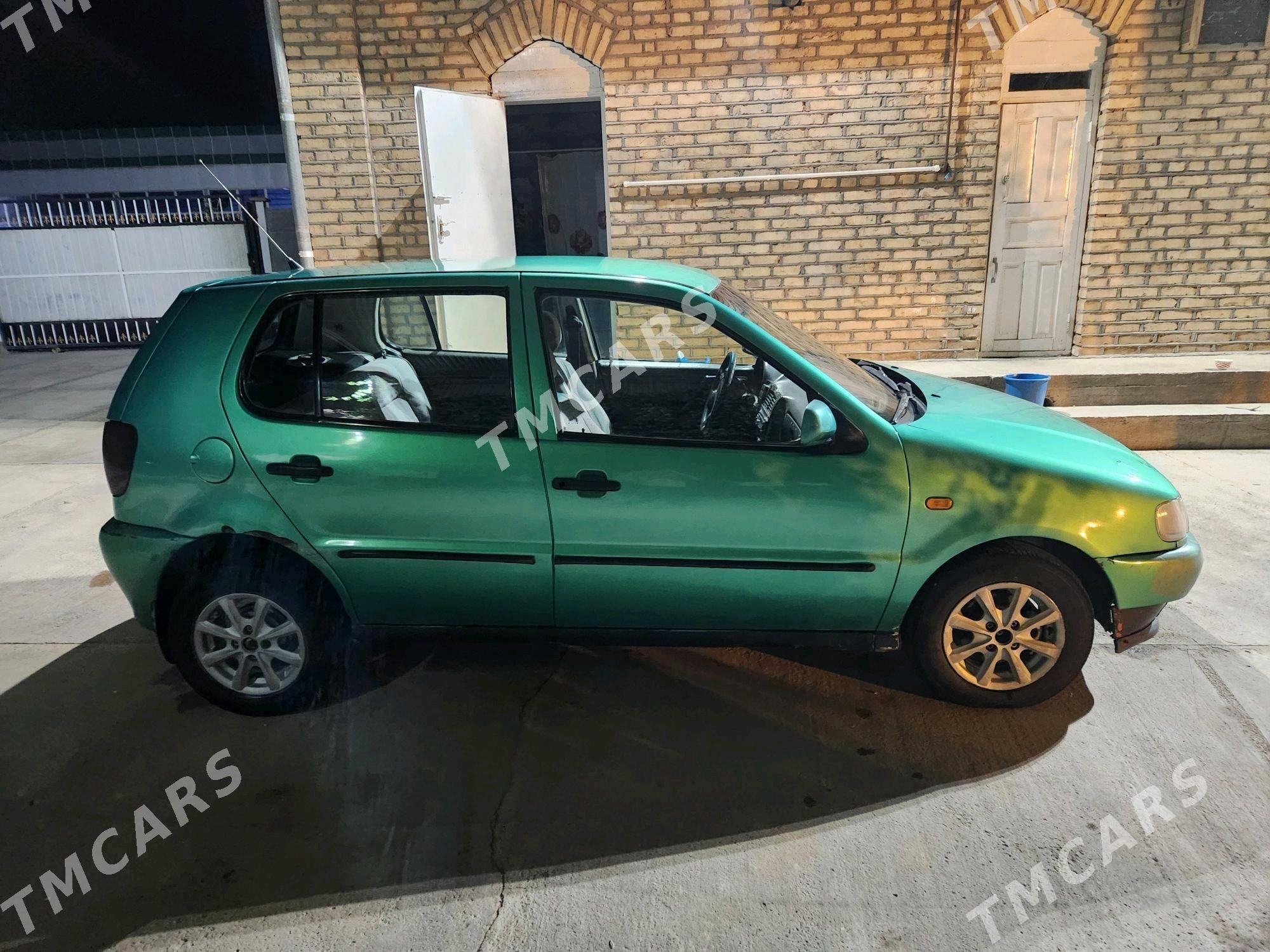 Volkswagen Polo 1996 - 16 000 TMT - Ýolöten - img 2