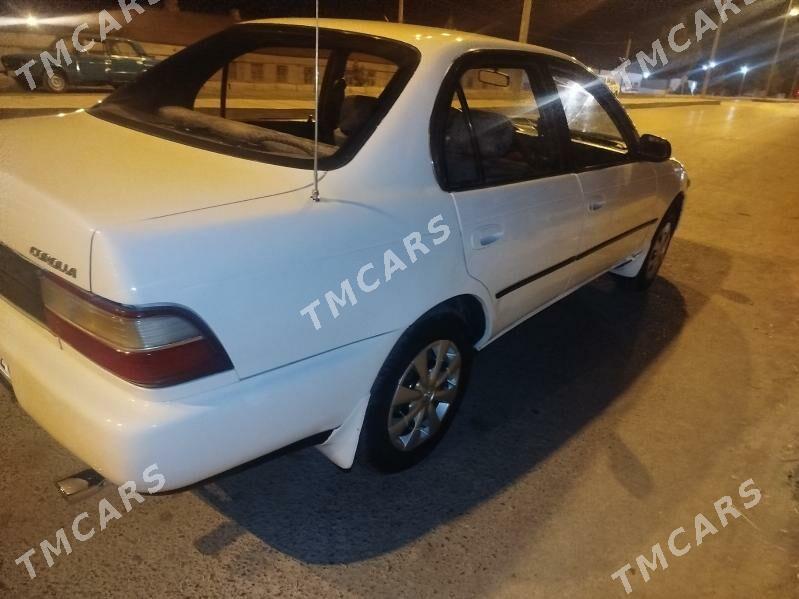 Toyota Corolla 1996 - 58 000 TMT - Garabekewül - img 3