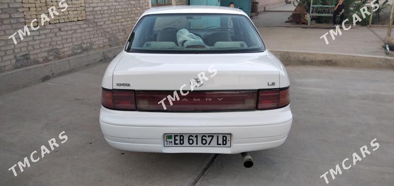 Toyota Camry 1994 - 80 000 TMT - Saýat - img 4