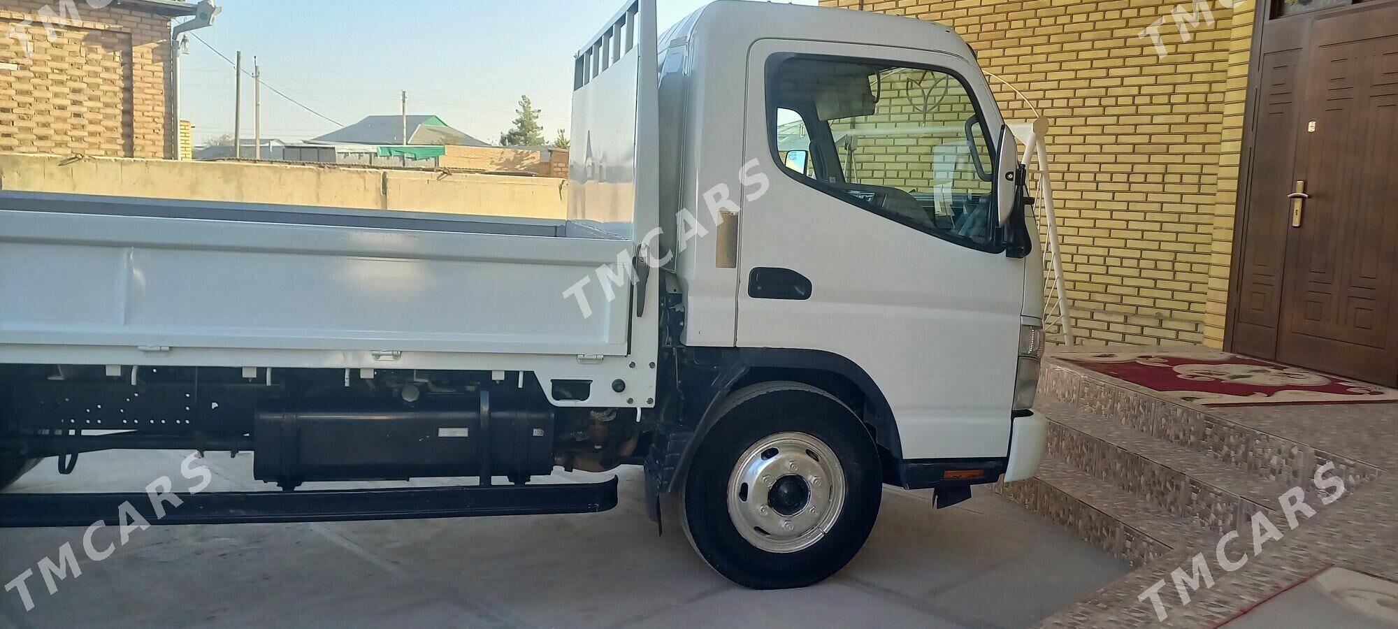 Mitsubishi Canter 2013 - 400 000 TMT - Mary - img 4