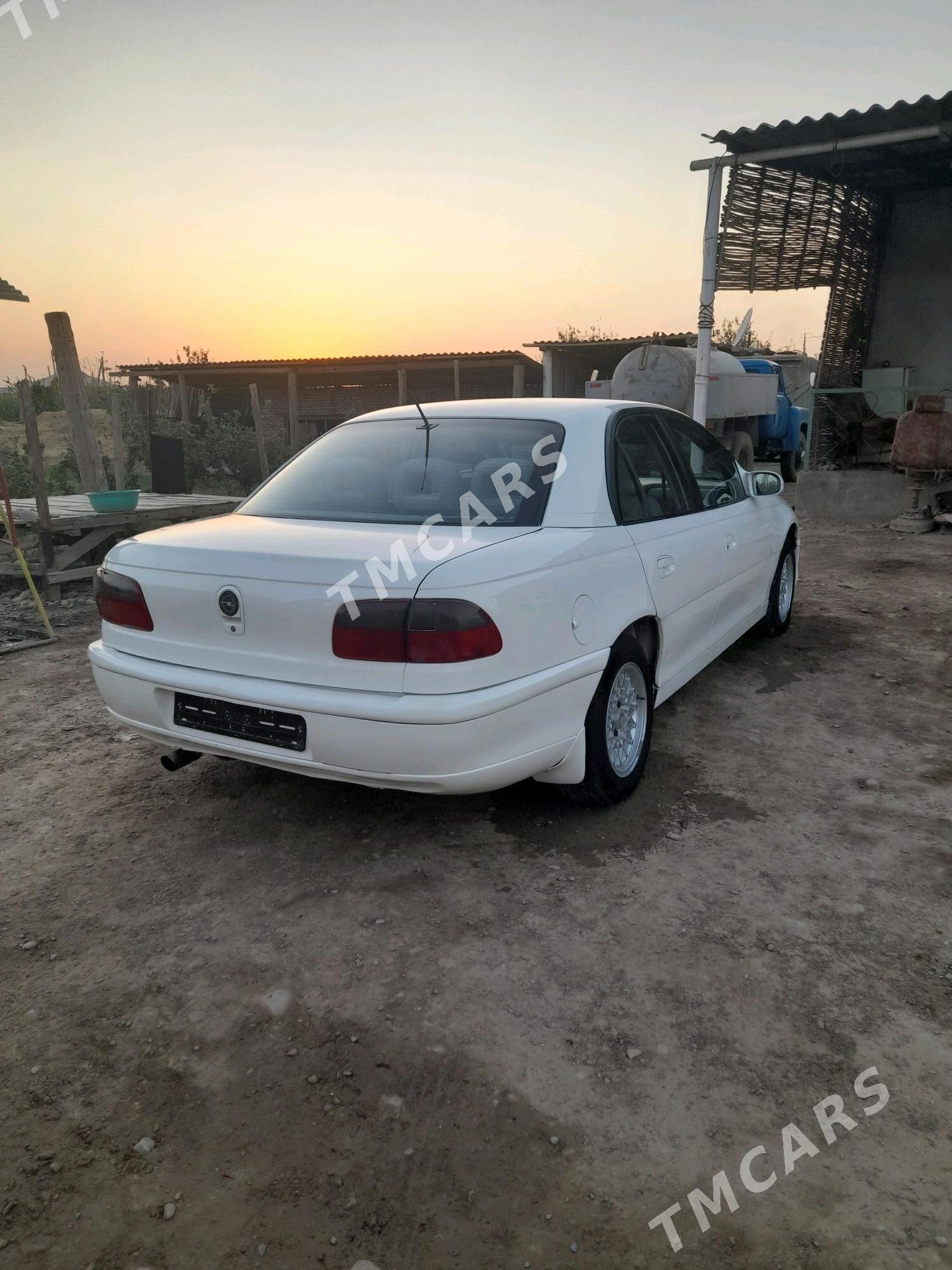 Opel Omega 1995 - 46 000 TMT - Бабадайхан - img 8