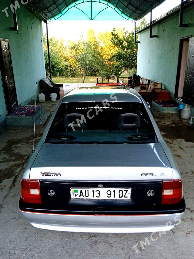 Opel Vectra 1989 - 24 000 TMT - Губадаг - img 5