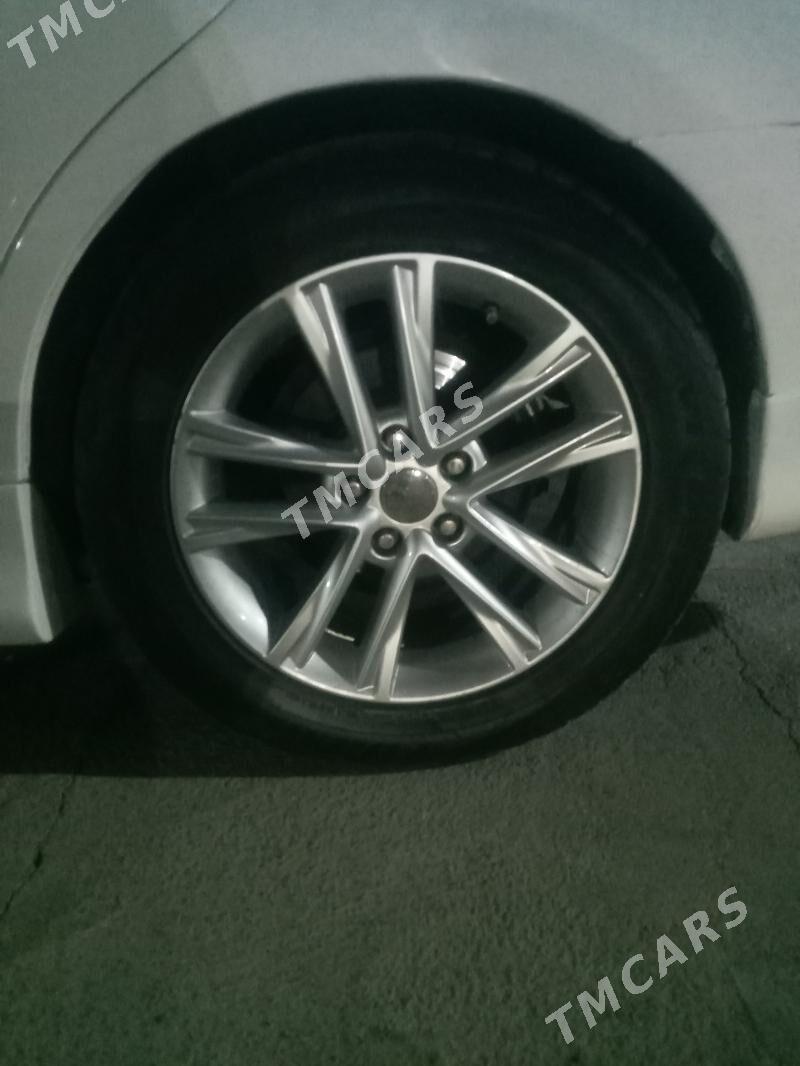 Toyota Camry 2011 - 190 000 TMT - Мары - img 3