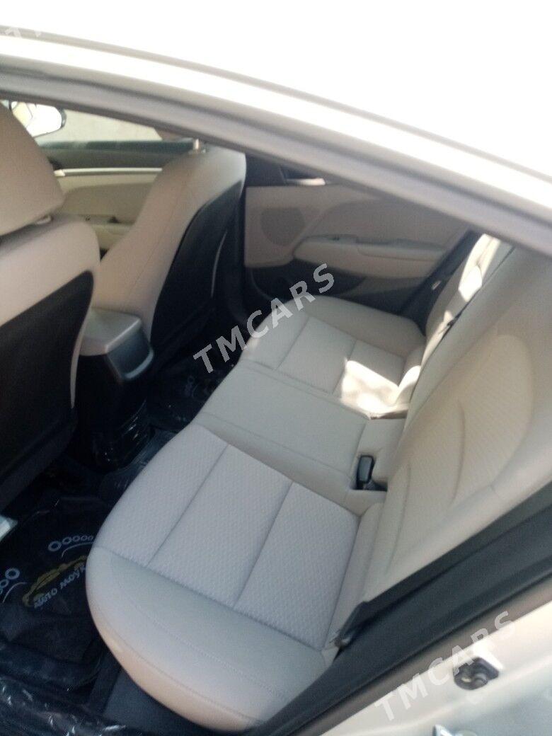 Hyundai Elantra 2020 - 210 000 TMT - Балканабат - img 5