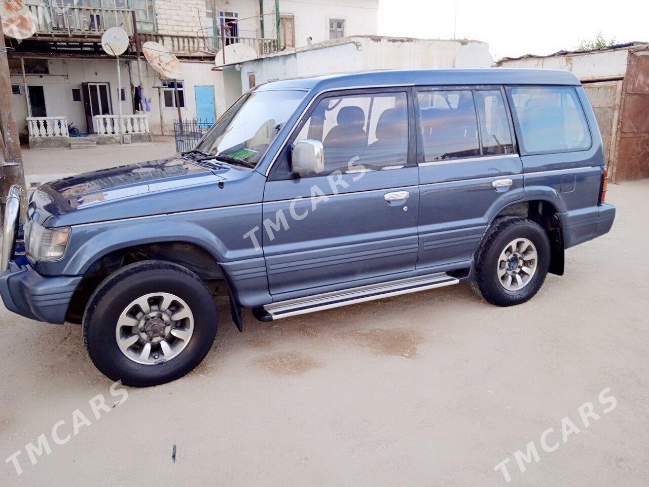 Mitsubishi Pajero 1992 - 50 000 TMT - Gumdag - img 3