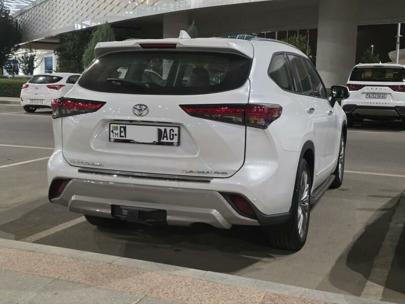 Toyota Highlander 2022 - 820 000 TMT - Ашхабад - img 6