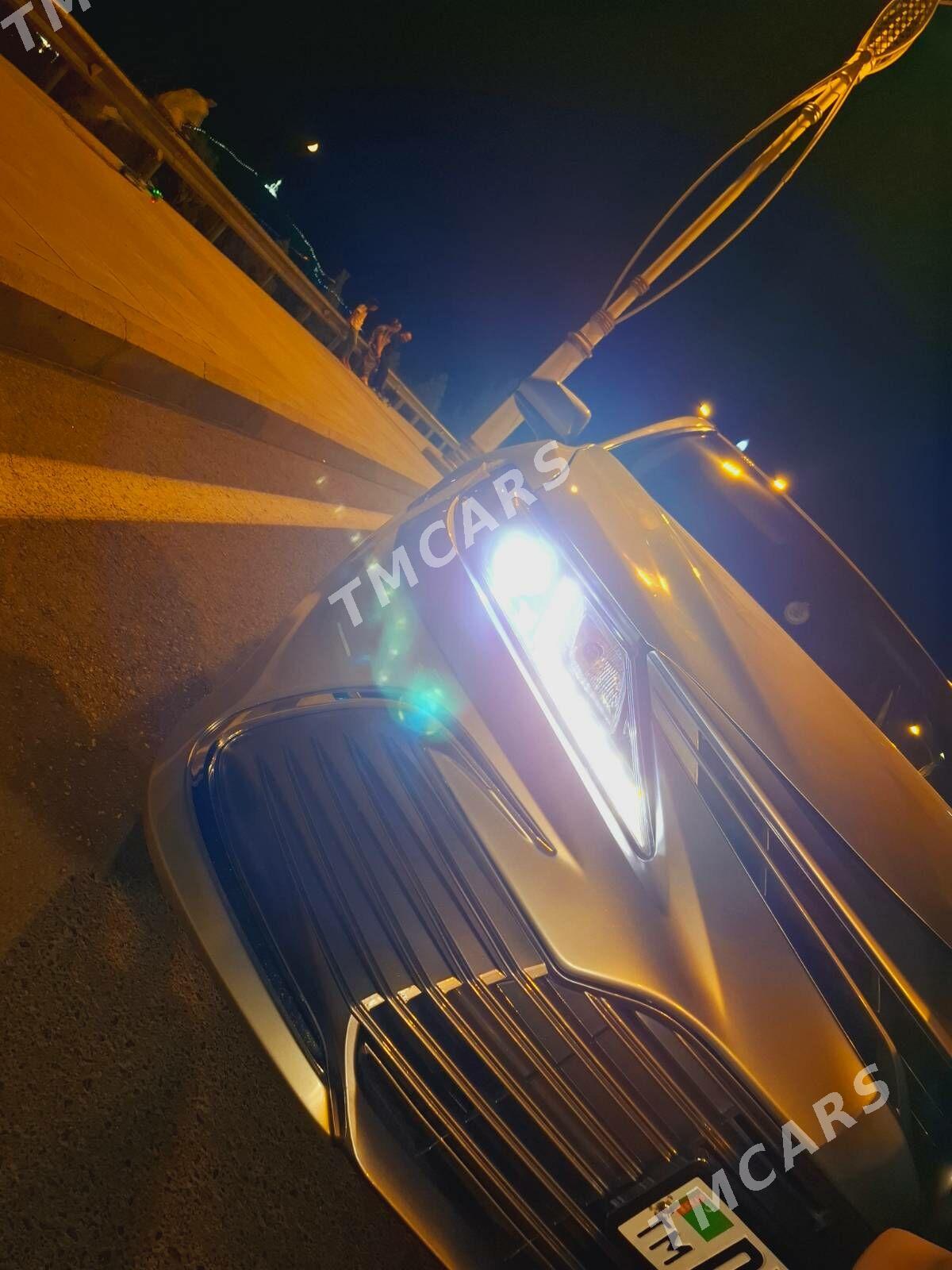 Toyota Camry 2022 - 350 000 TMT - Ашхабад - img 5