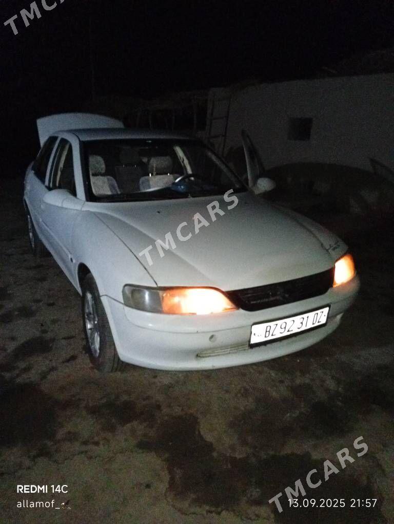 Opel Vectra 1997 - 50 000 TMT - Губадаг - img 6