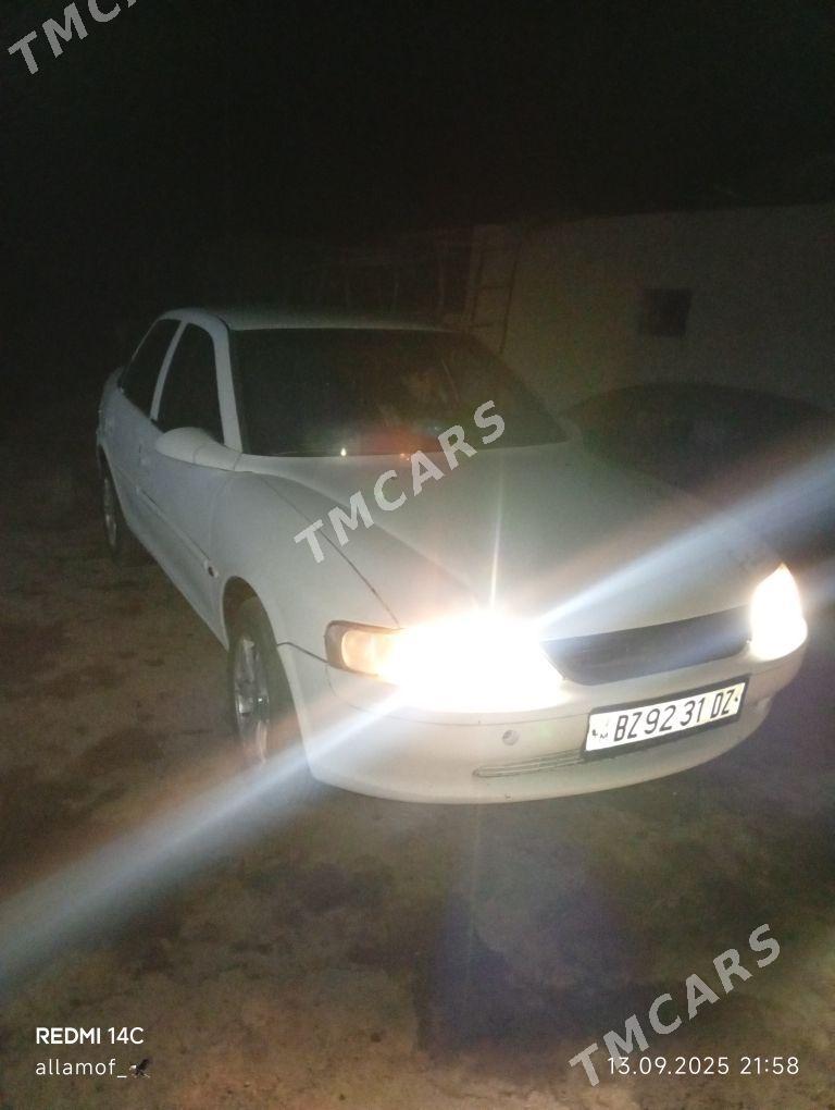 Opel Vectra 1997 - 50 000 TMT - Губадаг - img 4