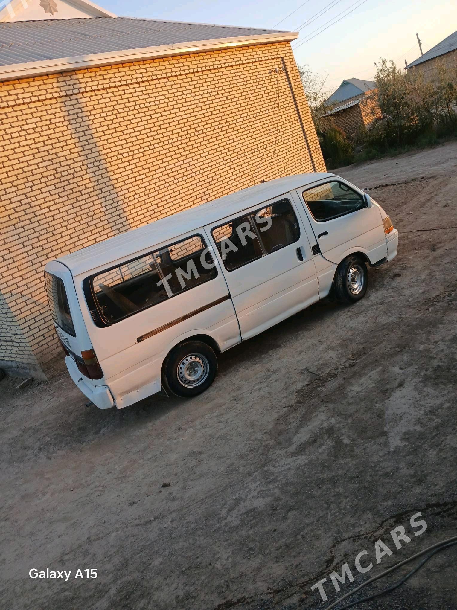 Toyota Hiace 1998 - 55 000 TMT - Türkmengala - img 2