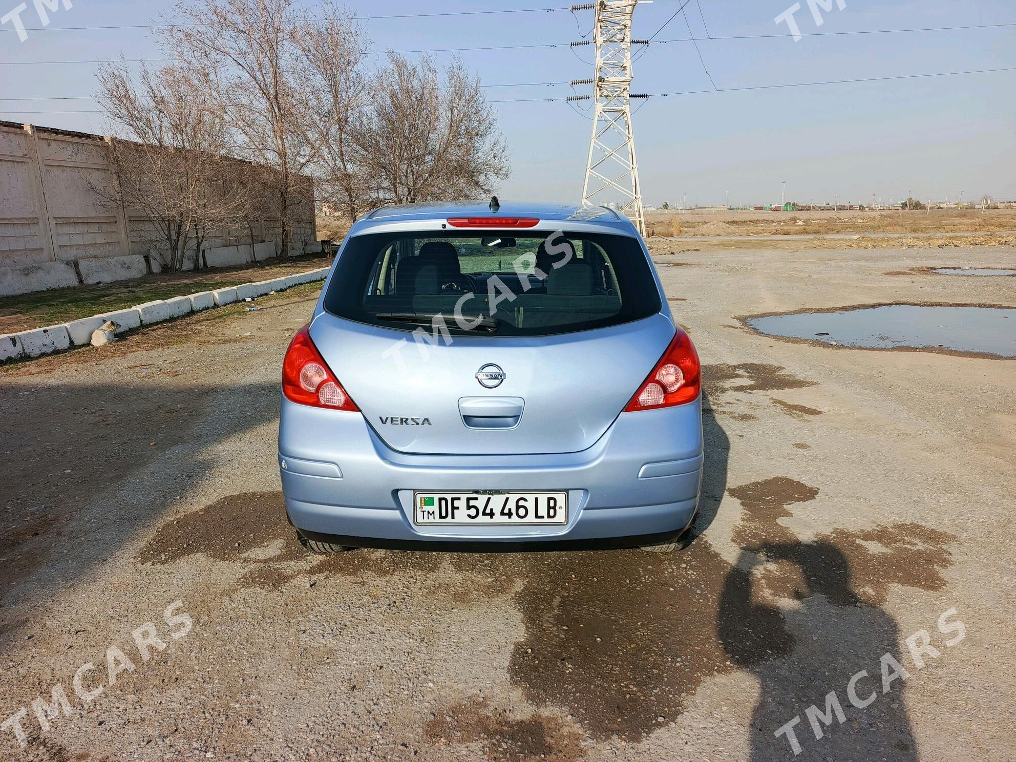 Nissan Versa 2011 - 110 000 TMT - Туркменабат - img 3