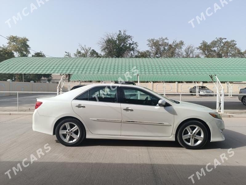 Toyota Camry 2012 - 190 000 TMT - Baýramaly - img 2