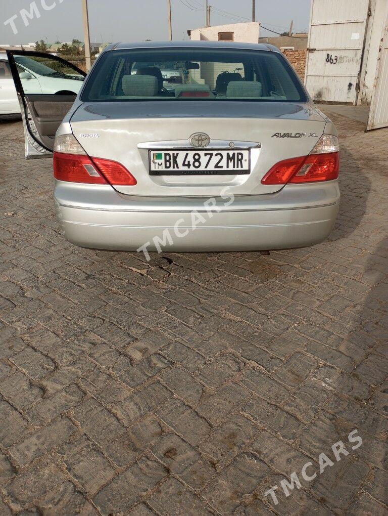 Toyota Avalon 2004 - 200 000 TMT - Baýramaly - img 2