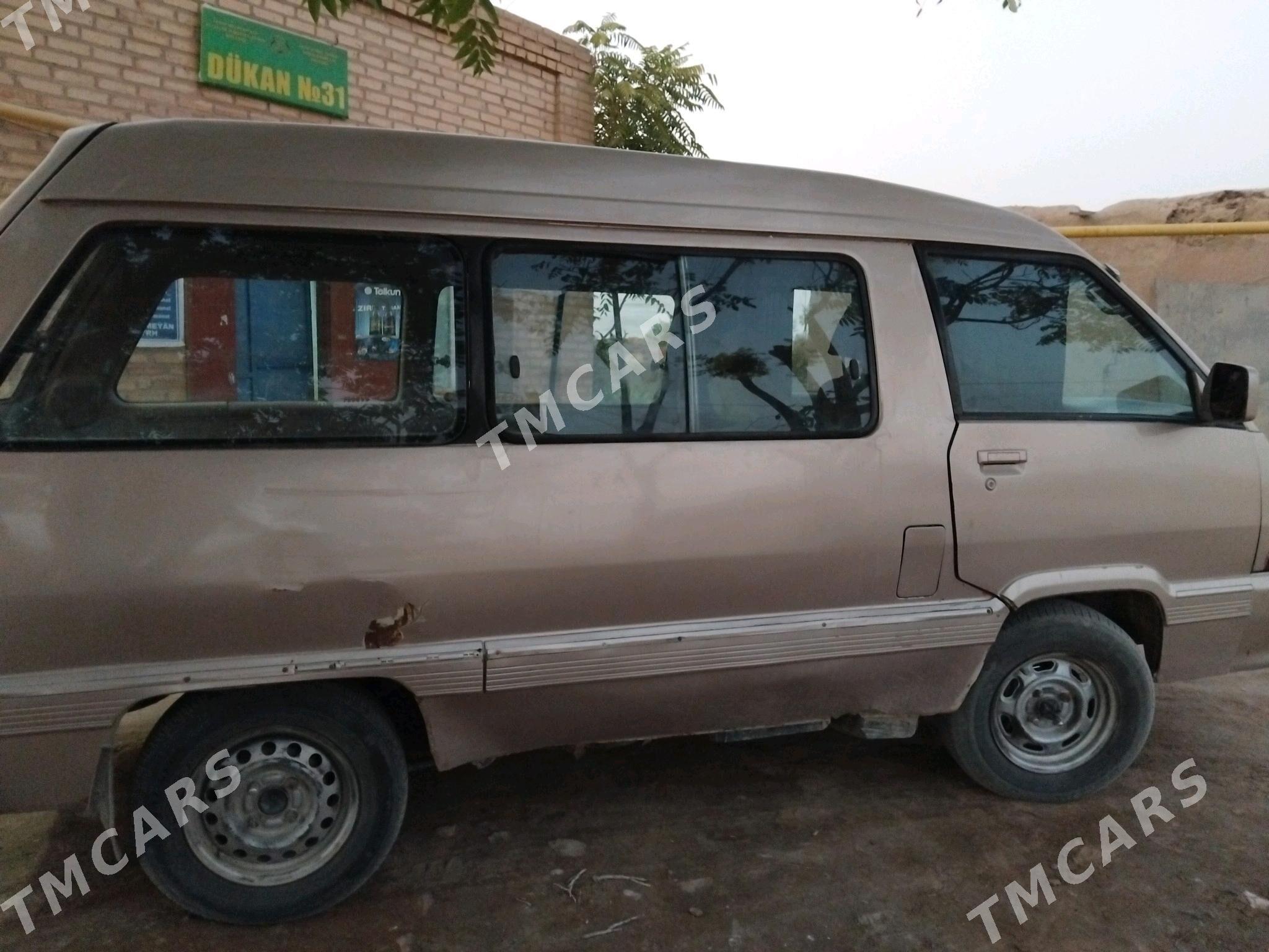 Toyota Town Ace 1989 - 15 000 TMT - Garabekewül - img 4