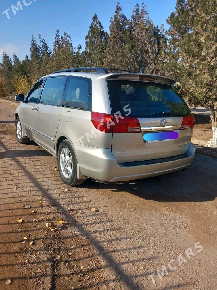 Toyota Sienna 2004 - 260 000 TMT - Köneürgenç - img 2