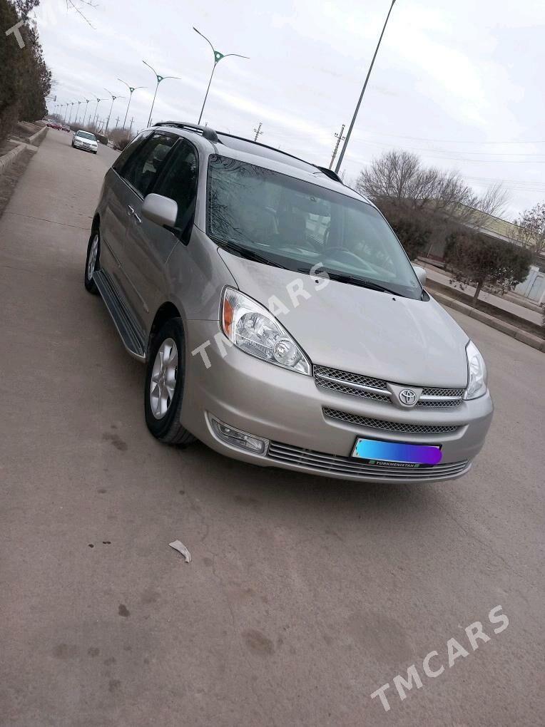 Toyota Sienna 2004 - 260 000 TMT - Köneürgenç - img 5