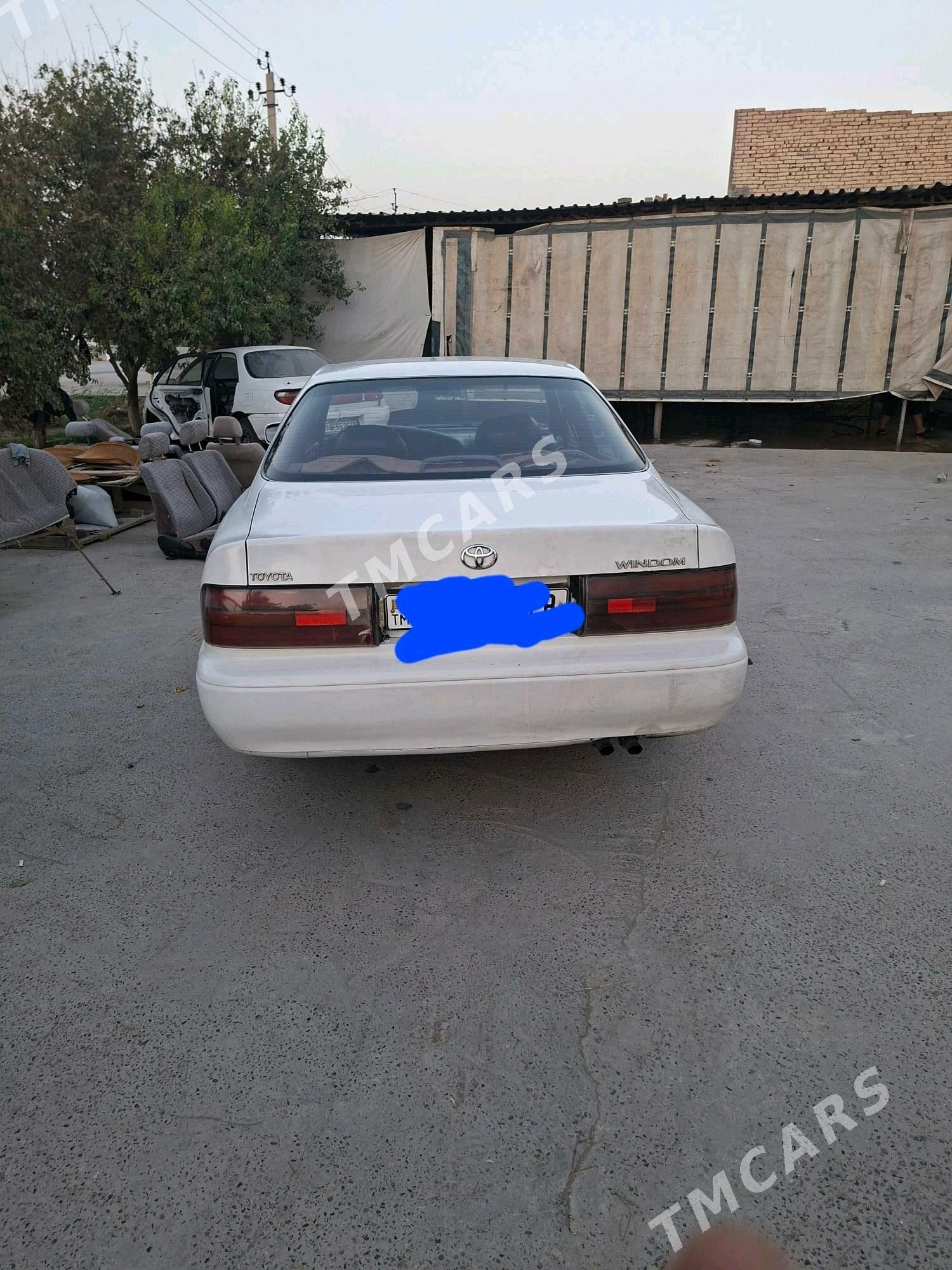 Toyota Camry 1995 - 32 000 TMT - Halaç - img 3
