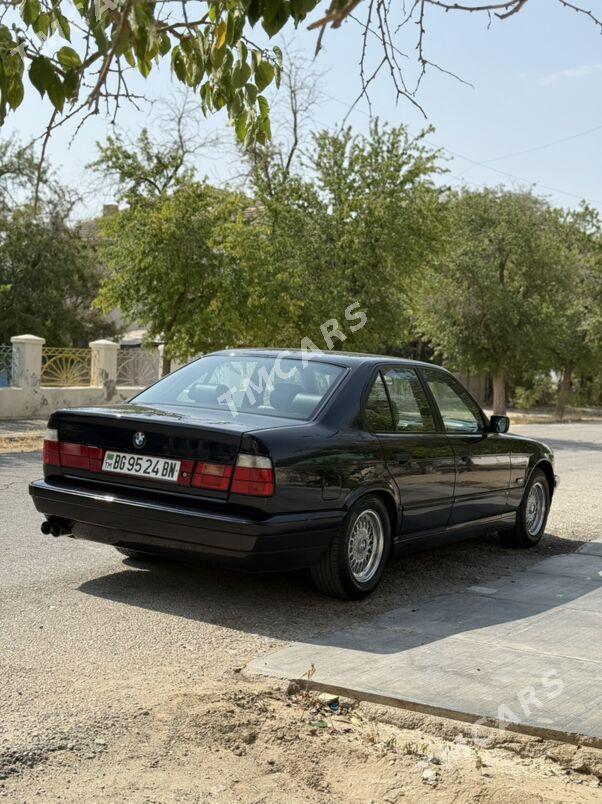 BMW 525 1990 - 84 000 TMT - Balkanabat - img 5