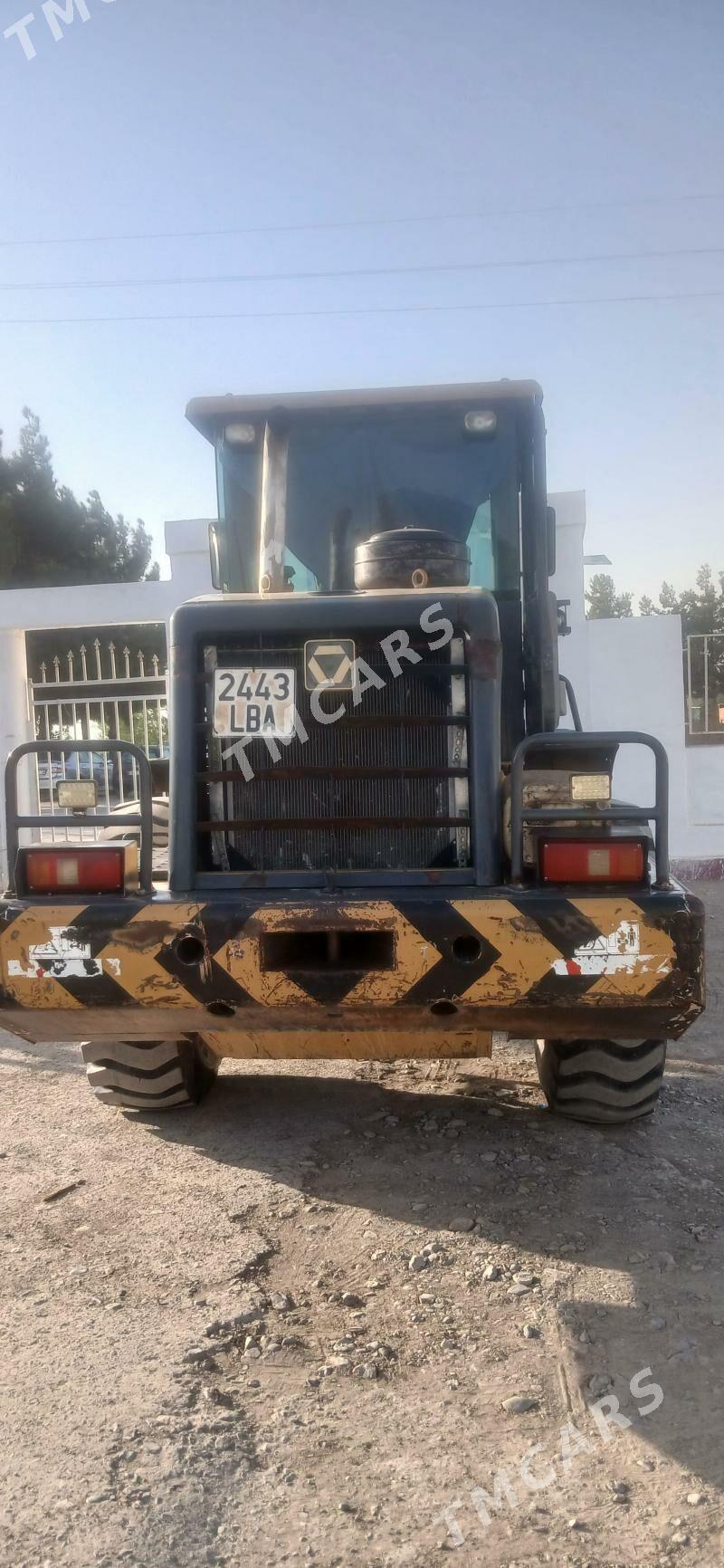XCMG LW300F 2015 - 460 000 TMT - Туркменабат - img 3