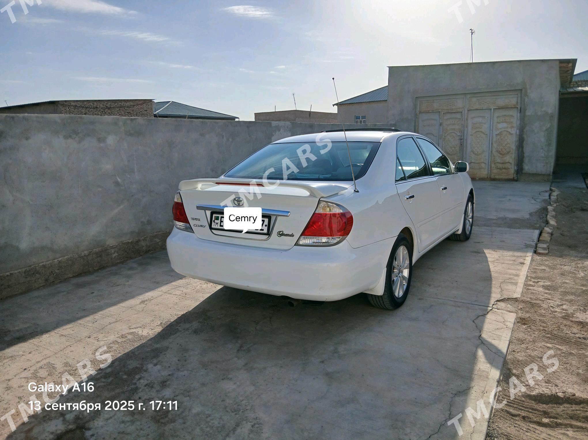 Toyota Camry 2005 - 195 000 TMT - Дашогуз - img 5
