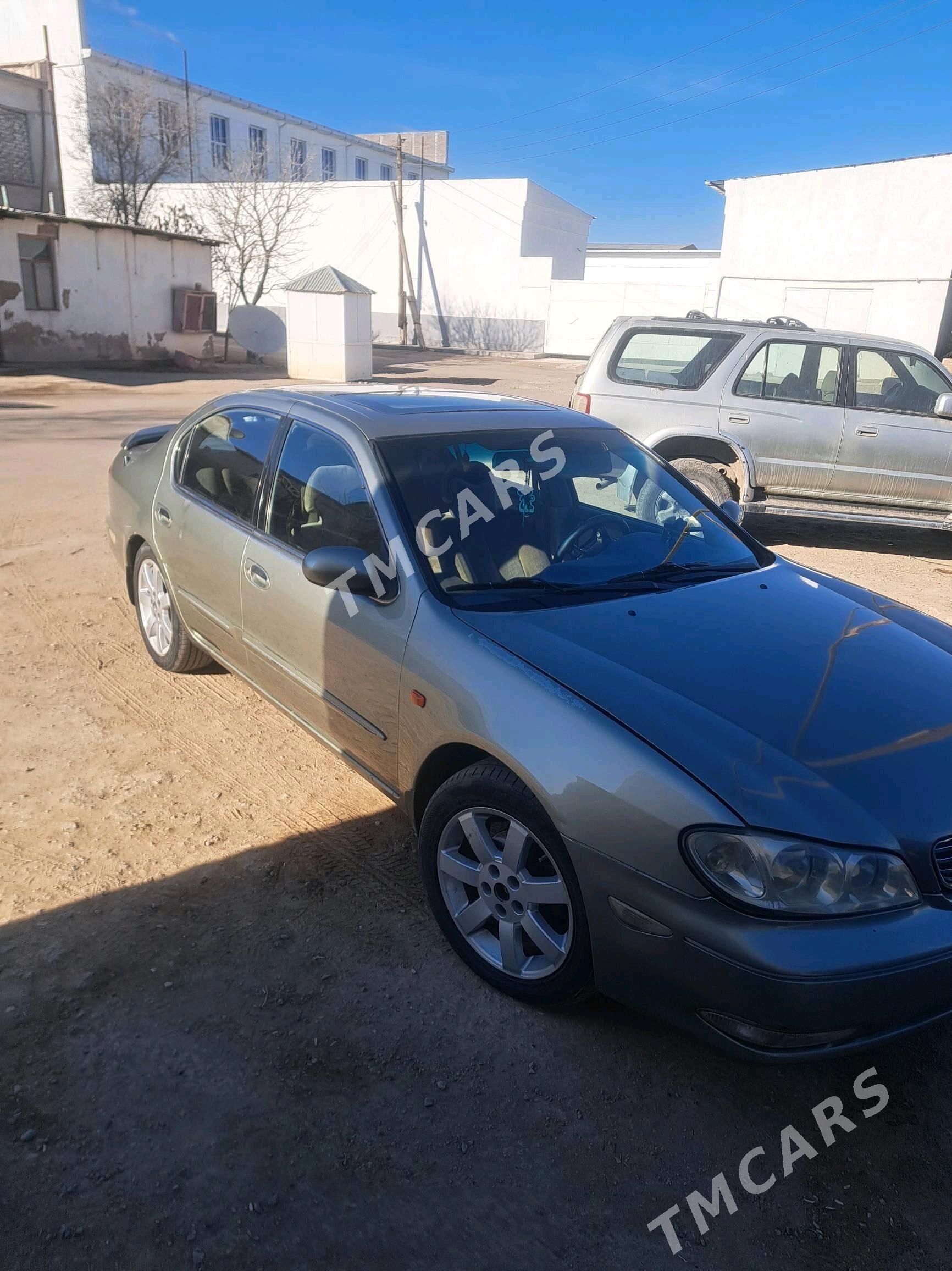 Nissan Maxima 2002 - 80 000 TMT - Дашогуз - img 3