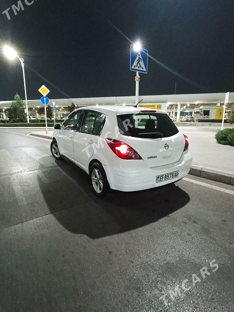 Nissan Versa 2011 - 127 000 TMT - Ашхабад - img 4