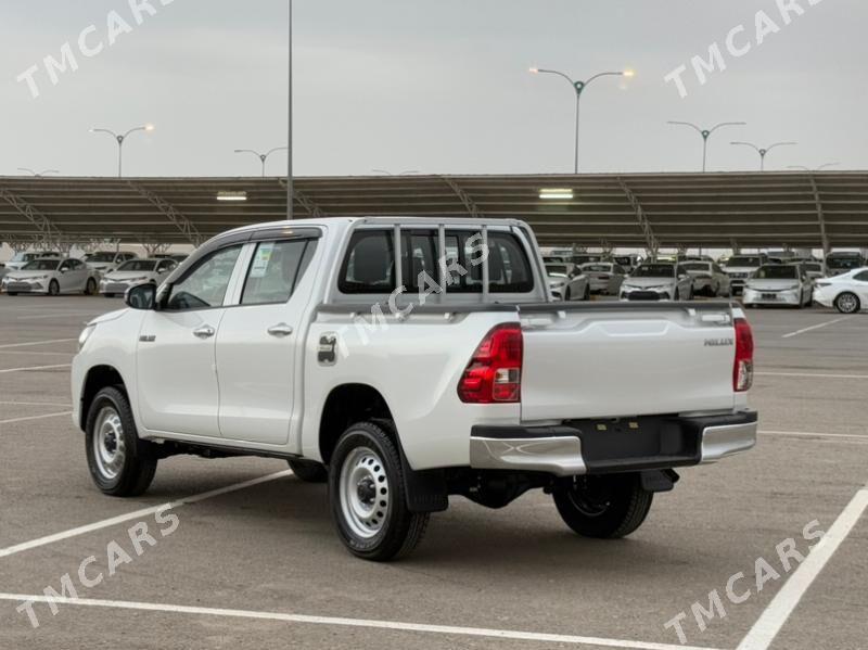 Toyota Hilux 2025 - 695 000 TMT - Ашхабад - img 2