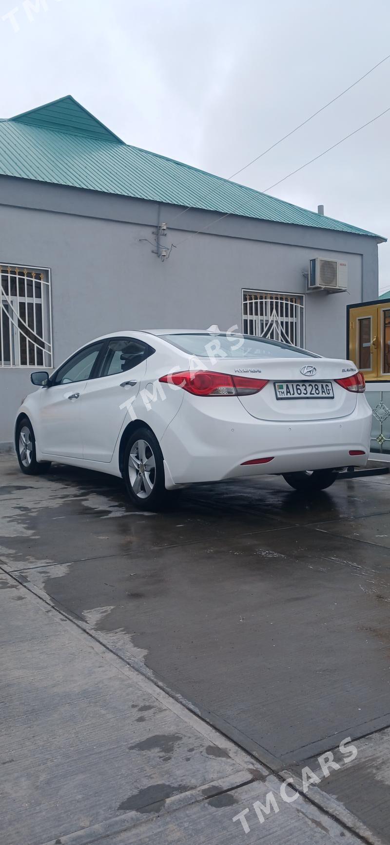 Hyundai Elantra 2011 - 160 000 TMT - Чоганлы - img 5