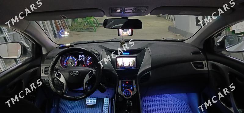 Hyundai Elantra 2011 - 160 000 TMT - Чоганлы - img 2