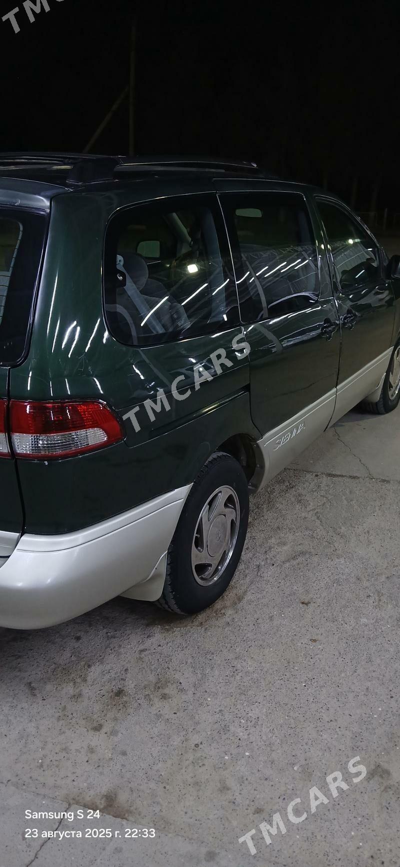 Toyota Sienna 2002 - 138 000 TMT - Мары - img 6