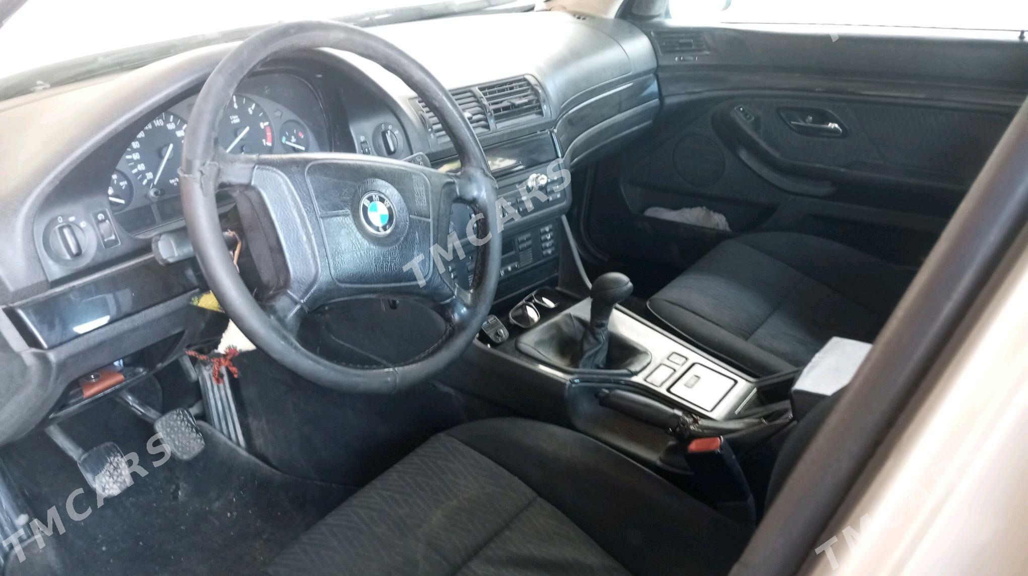 BMW 528 1999 - 85 000 TMT - Çärjew - img 3
