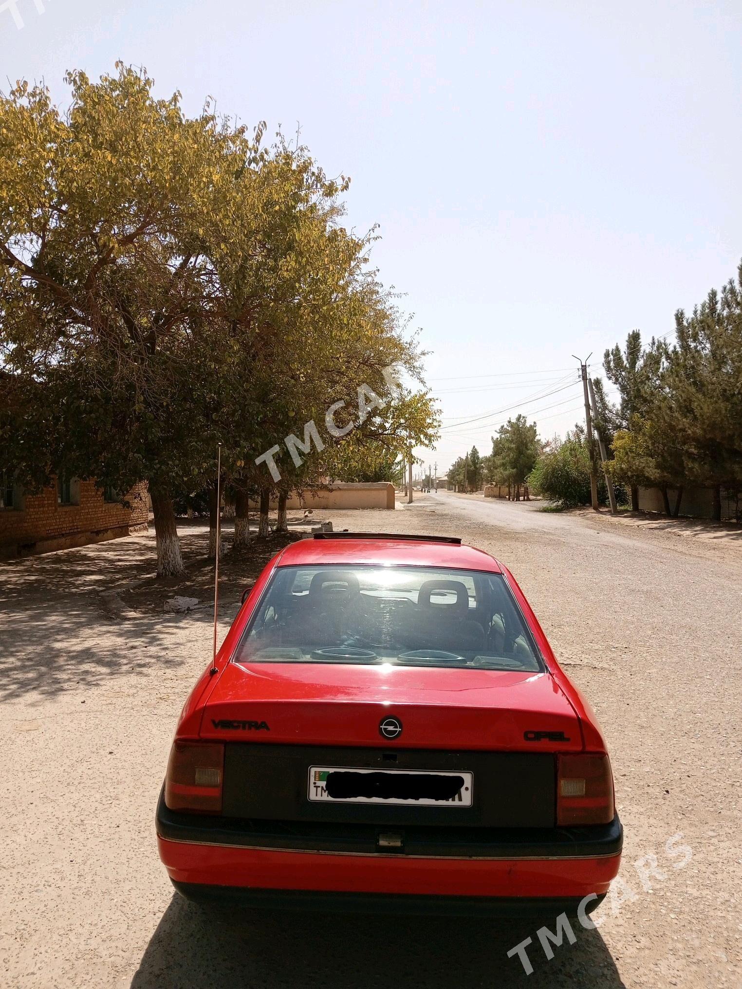 Opel Vectra 1992 - 18 000 TMT - Mary - img 3