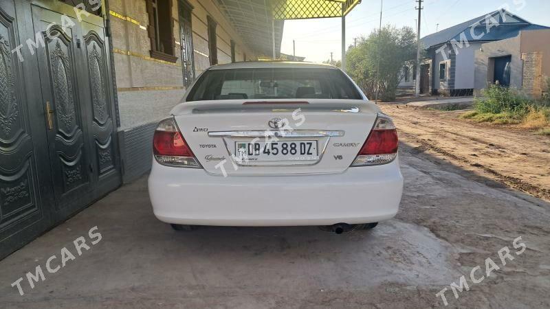 Toyota Camry 2005 - 170 000 TMT - Köneürgenç - img 2