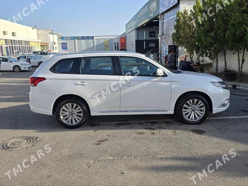 Mitsubishi Outlander 2022 - 290 000 TMT - Aşgabat - img 2