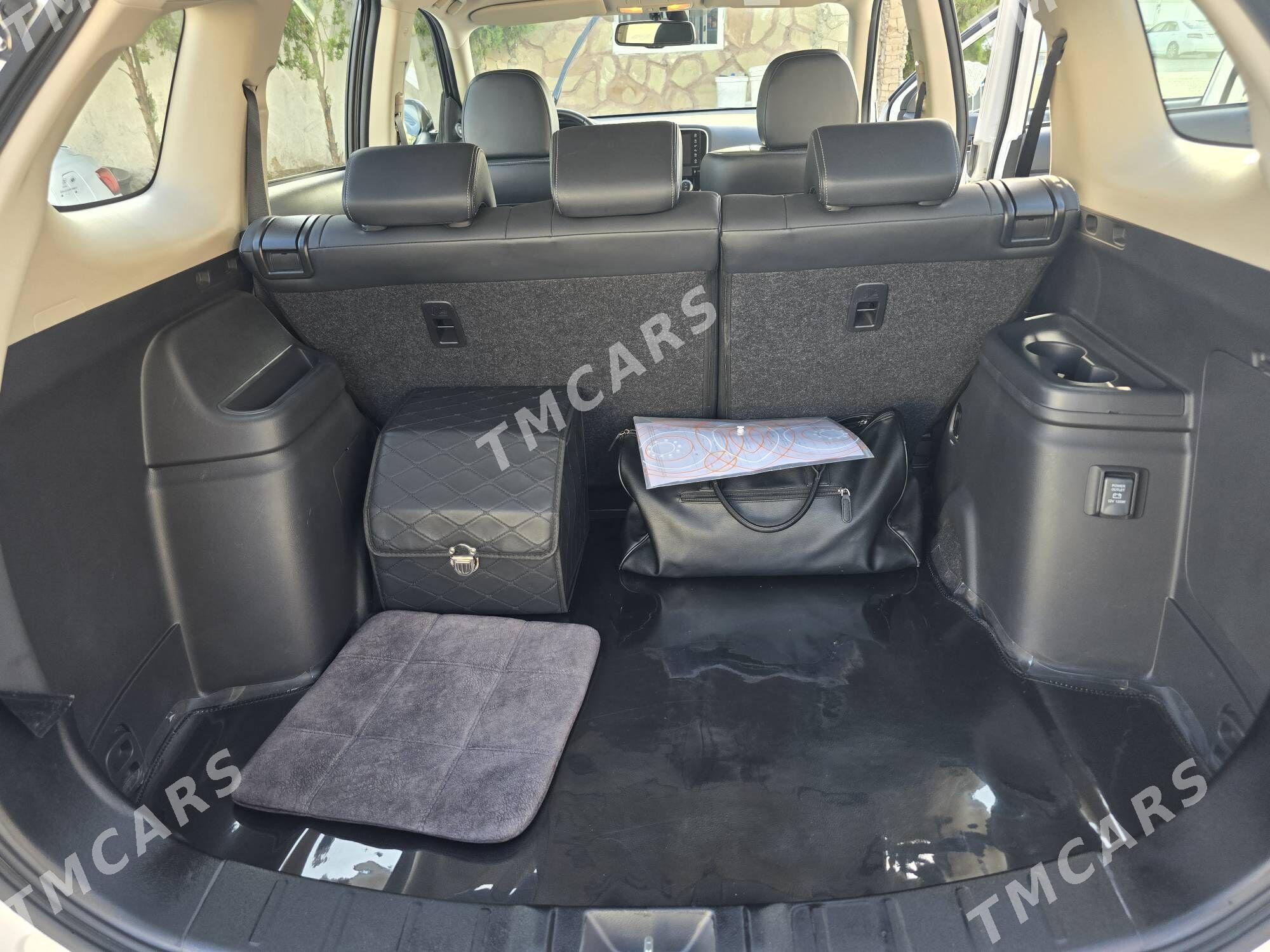Mitsubishi Outlander 2022 - 290 000 TMT - Aşgabat - img 4