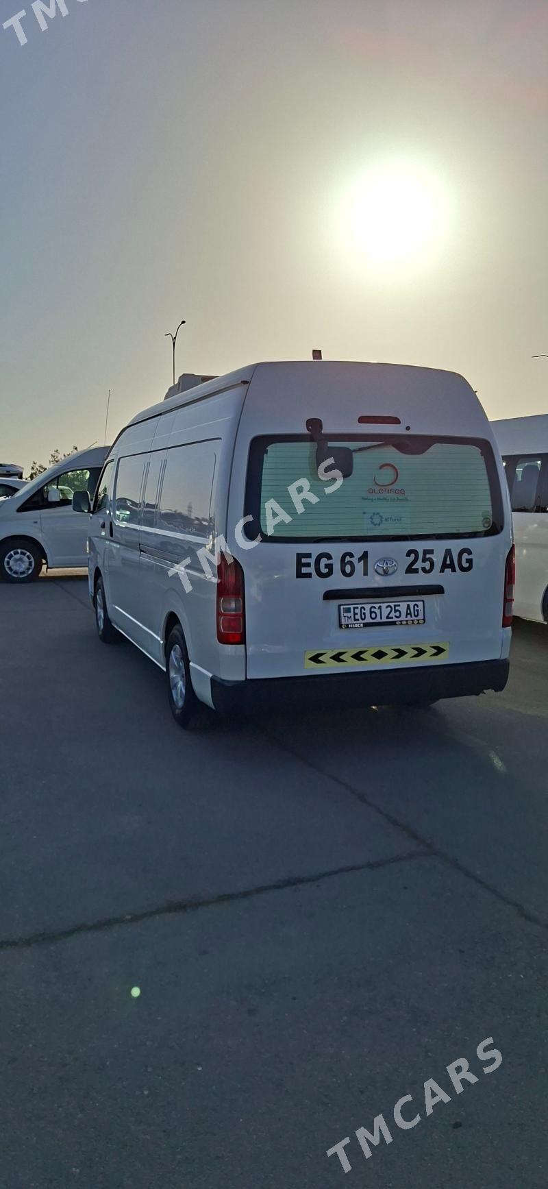 Toyota Hiace 2020 - 444 000 TMT - Aşgabat - img 4