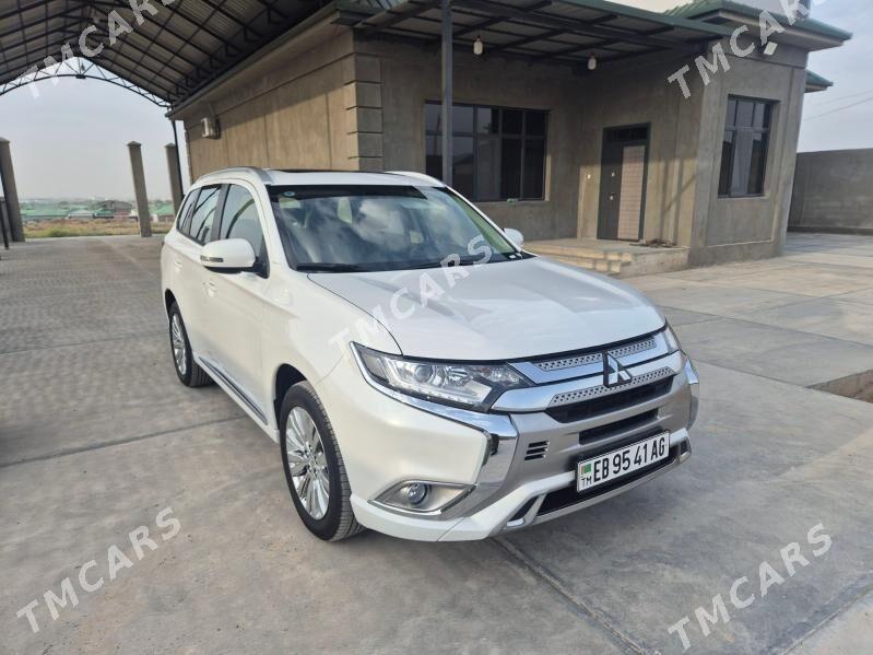 Mitsubishi Outlander 2022 - 290 000 TMT - Aşgabat - img 8