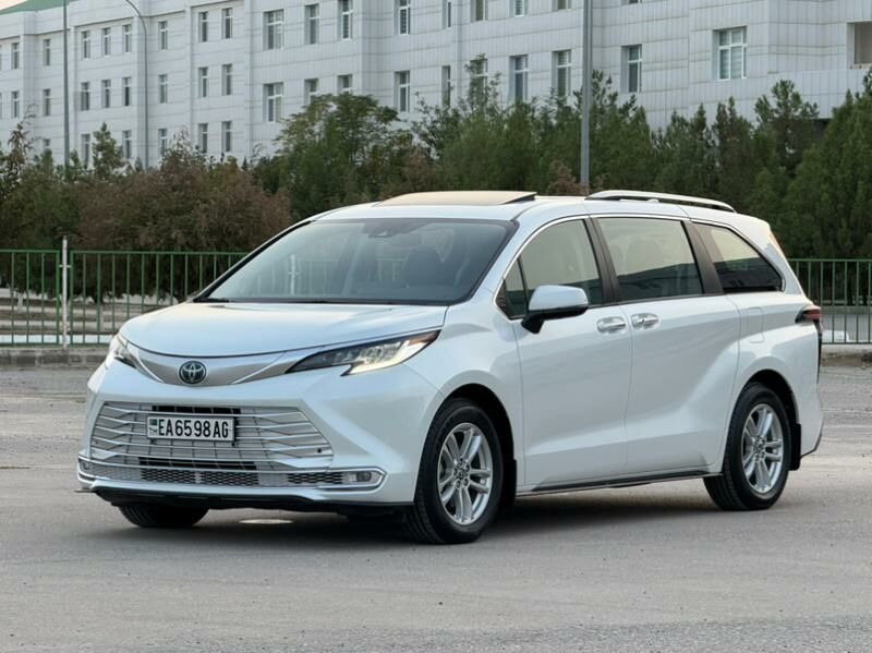 Toyota Sienna 2022 - 580 000 TMT - Aşgabat - img 2