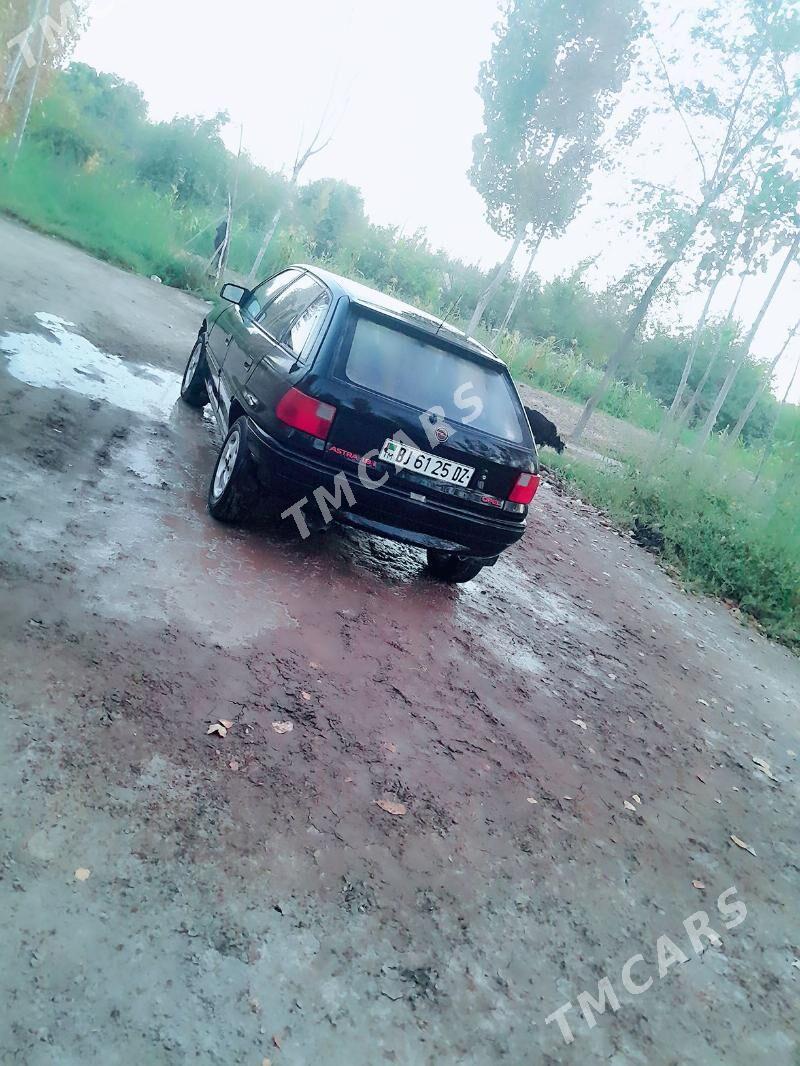 Opel Astra 1993 - 32 000 TMT - Гурбансолтан Едже - img 2