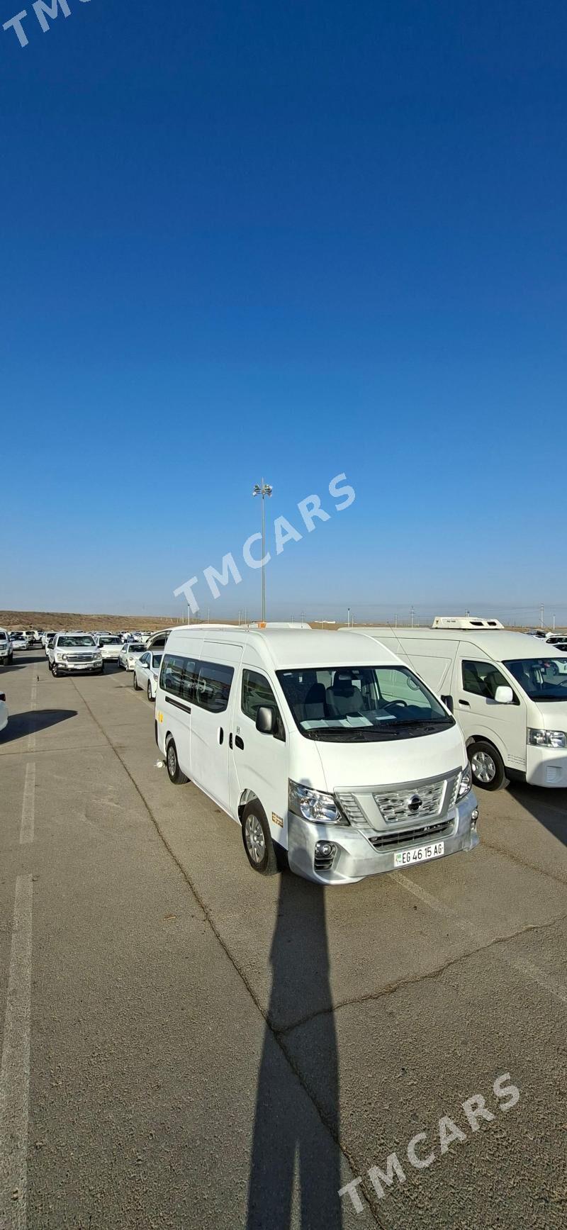 Nissan Urvan 2021 - 380 000 TMT - Aşgabat - img 3