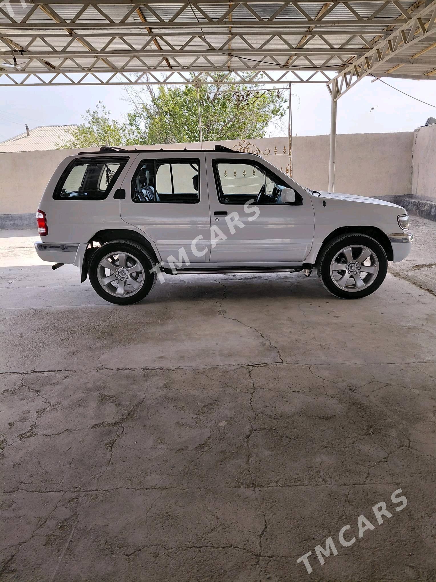 Nissan Pathfinder 1997 - 80 000 TMT - Bäherden - img 2