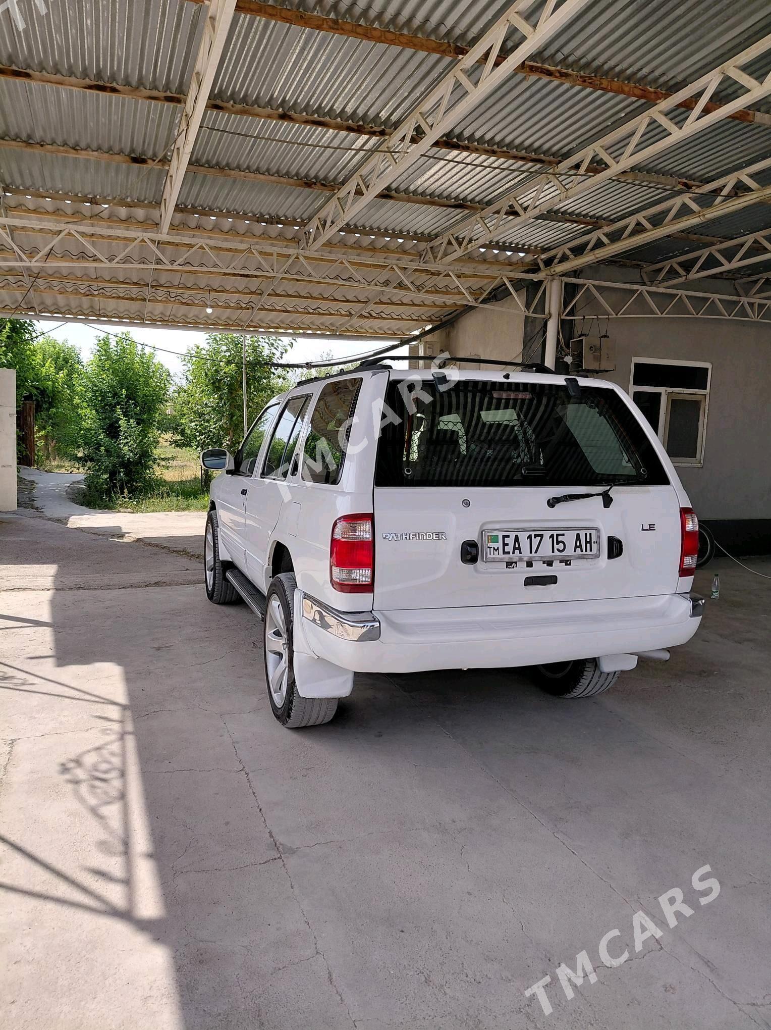 Nissan Pathfinder 1997 - 80 000 TMT - Bäherden - img 3
